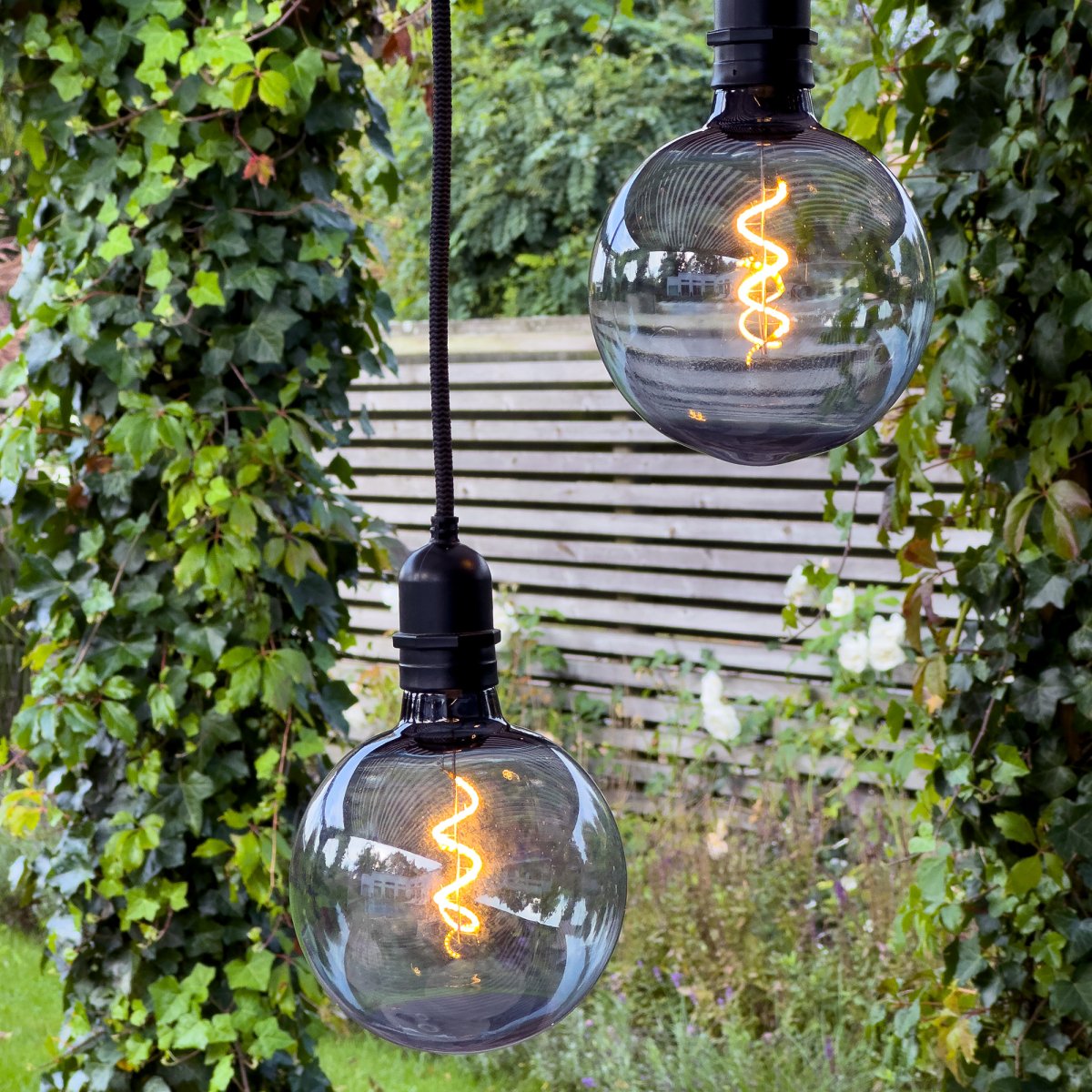 Deco bulb XL Rauchfarben Von Lightson - Sie müssen einen Transformator wählen, der zur Gesamtwattzahl Ihrer Leuchten passt.