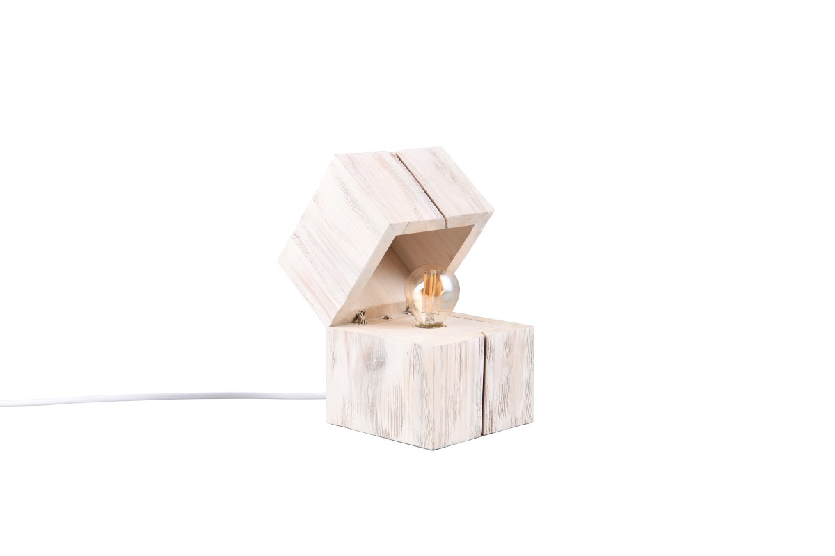 Treasure 16cm Weiß tischlampe Von Trio Lighting - Das wei&szlig;e Holzdesign f&uuml;gt sich harmonisch in bestehende Einrichtungen ein und macht die Lampe zu einem wahren Schmuckst&uuml;ck f&uuml;r jeden Raum.