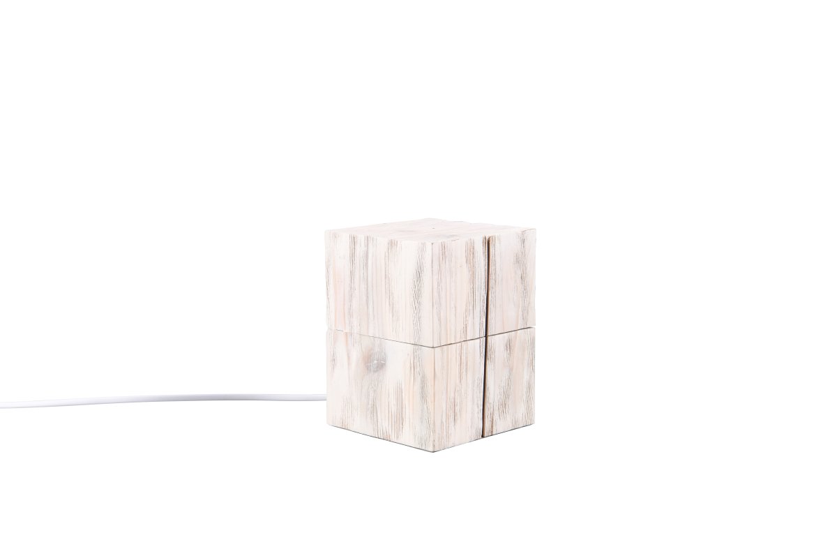 Treasure 16cm Weiß tischlampe Von Trio Lighting - Das wei&szlig;e Holzdesign f&uuml;gt sich harmonisch in bestehende Einrichtungen ein und macht die Lampe zu einem wahren Schmuckst&uuml;ck f&uuml;r jeden Raum.