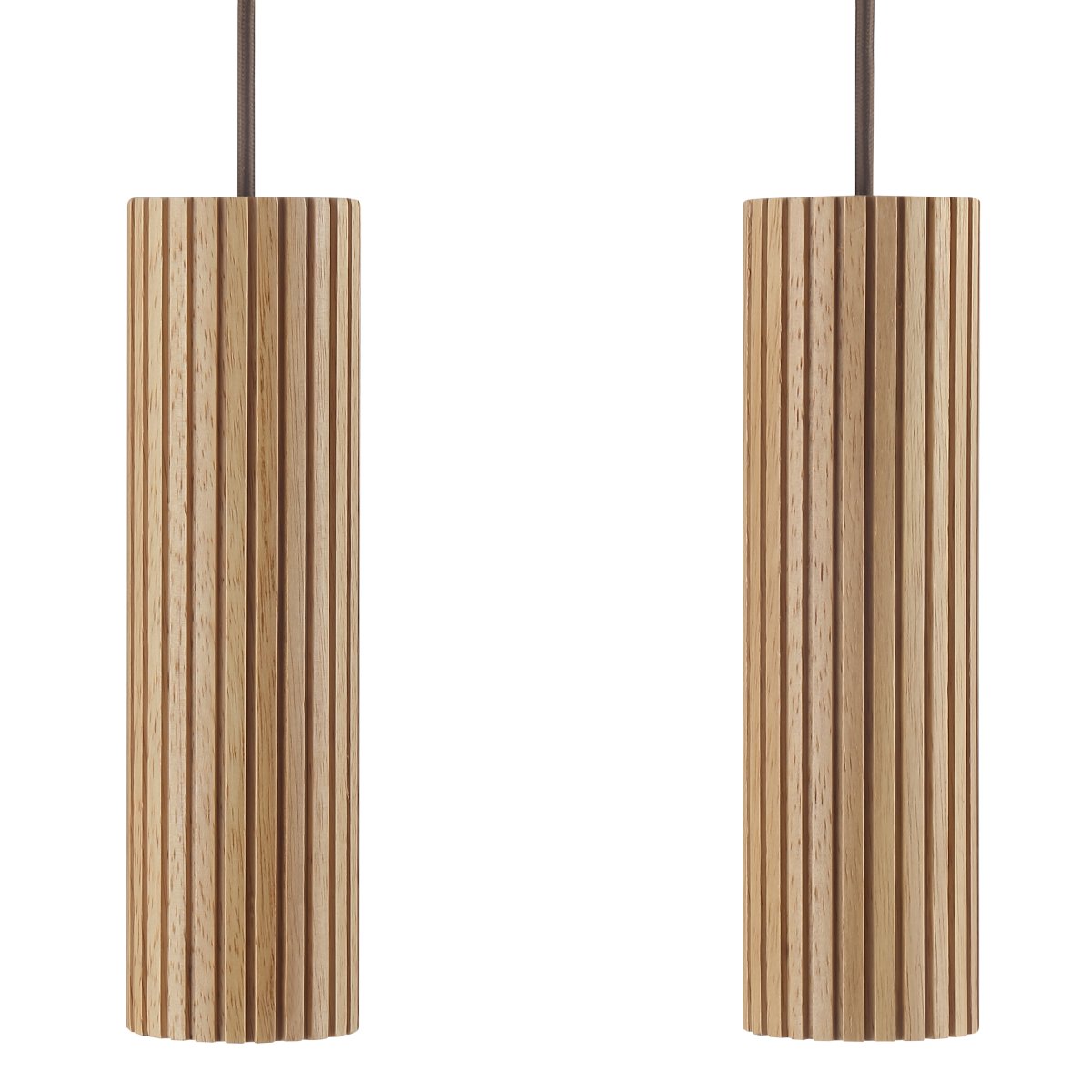 Lakewood 95cm Holz hängelampe Von Brilliant - Die fünf Schirme sind in einer Reihe angeordnet, und die Höhe lässt sich bei der Montage an den Raum und den gewünschten Standort anpassen.