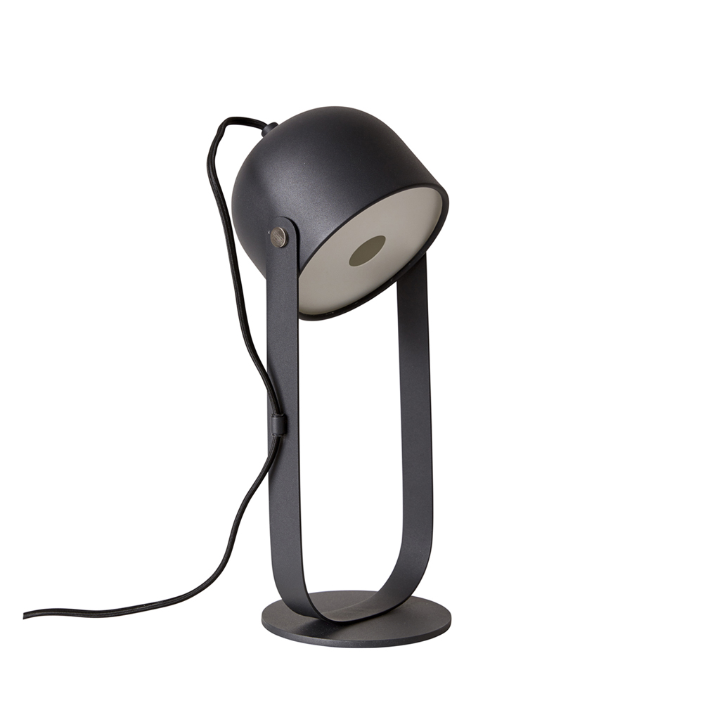 Svejk 36cm Anthrazit tischlampe Von CO Bankeryd - Die Tischlampe Svejk hat ein sanftes Licht und dient sowohl als Leselampe als auch als dekoratives Einrichtungsdetail.