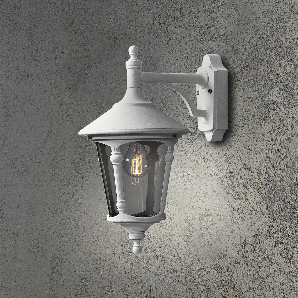 Virgo Weiß außenlampe Von Konstsmide - Sorgen Sie für einen beeindruckenden ersten Eindruck und verleihen Sie Ihrer Außenwand eine stilvolle Beleuchtungslösung, die Tradition mit Funktionalität verbindet!