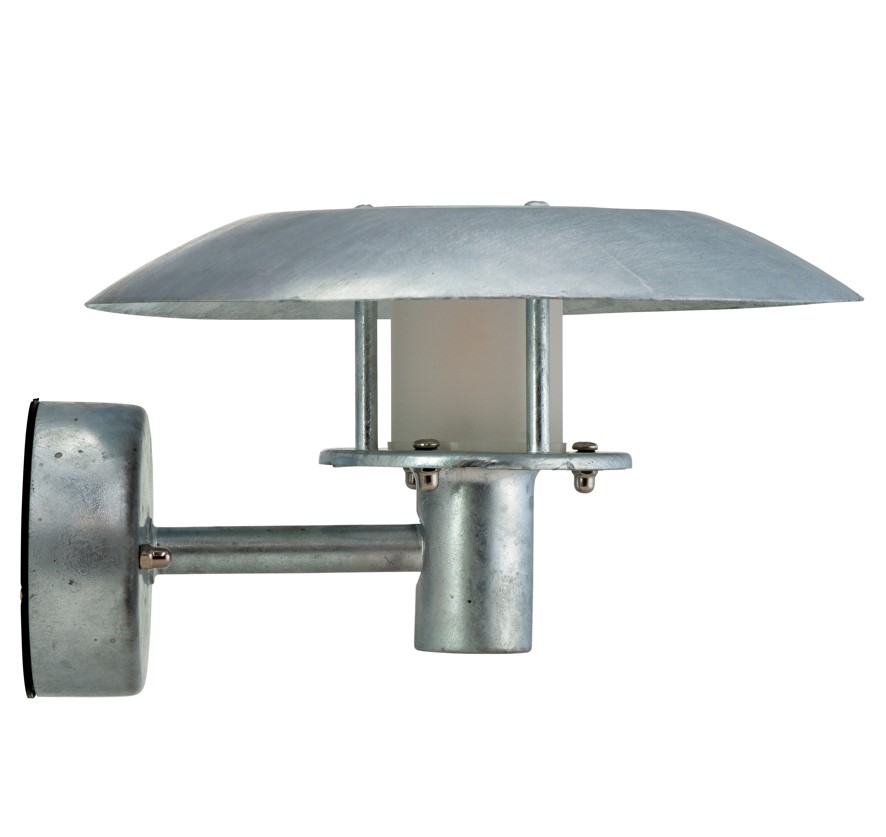 Randers Verzinkt außenlampe Von Dyberg Larsen - Der verzinkte Stahl bietet eine lange Haltbarkeit und der mattierte zylindrische Schirm um die Lichtquelle sorgt für ein angenehmes, blendfreies Licht.