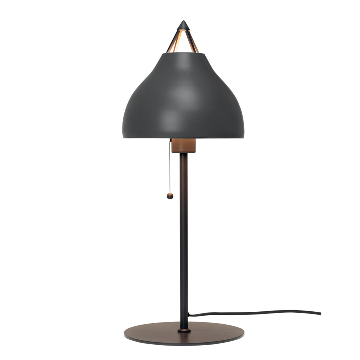 Pyra 60cm Grau tischlampe Von Dyberg Larsen - Pyra Tischleuchte in schönem Mattgrau&aring; Die Farbe hat einen klassischen, nordischen Stil mit einem großen und eleganten Design, das ein stimmungsvolles Licht verbreitet.