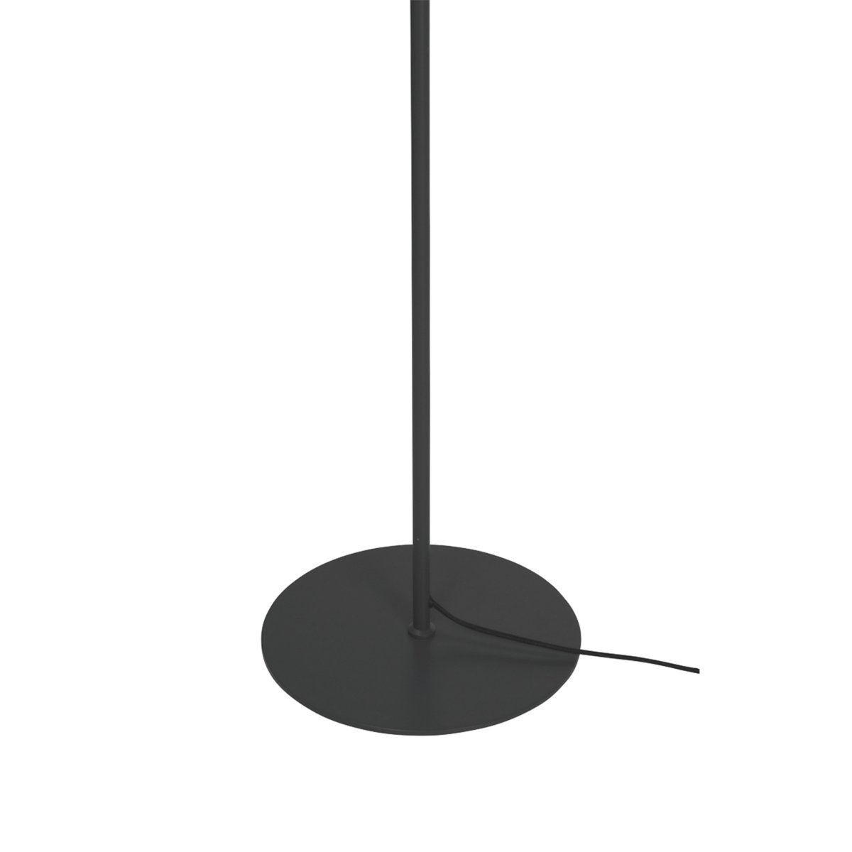 Pyra Grau stehlampe Von Dyberg Larsen - Pyra Stehleuchte in schönem Mattgrau&aring; Die Lampe hat ein klassisches, nordisches Design mit einer großen und eleganten Form, die ein weiches und stimmungsvolles Licht verbreitet.