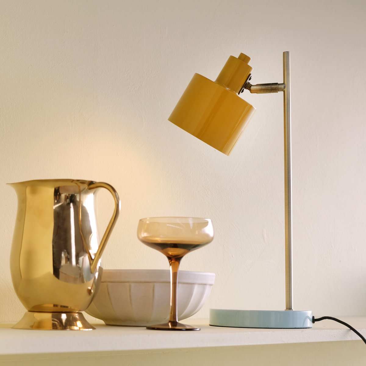 Ocean 43cm Mehrfarbig schreibtischlampe Von Dyberg Larsen - Durch die harmonische Farbauswahl und den verstellbaren Schirm lässt sich das Licht ganz einfach an Ihre Bedürfnisse anpassen.