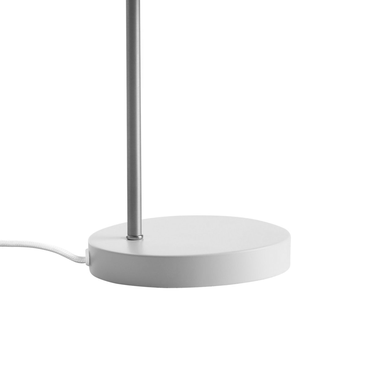 Ocean 43cm Chrom schreibtischlampe Von Dyberg Larsen - Durch die harmonische Farbauswahl und den verstellbaren Schirm lässt sich das Licht ganz einfach an Ihre Bedürfnisse anpassen.