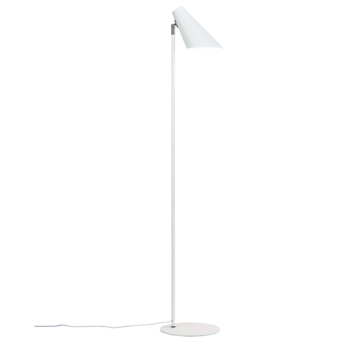 Cale Weiß stehlampe Von Dyberg Larsen - Eine Lampe, die &Auml;sthetik und Funktion vereint und f&uuml;r eine angenehme Atmosph&auml;re in Ihrem Zuhause sorgt.