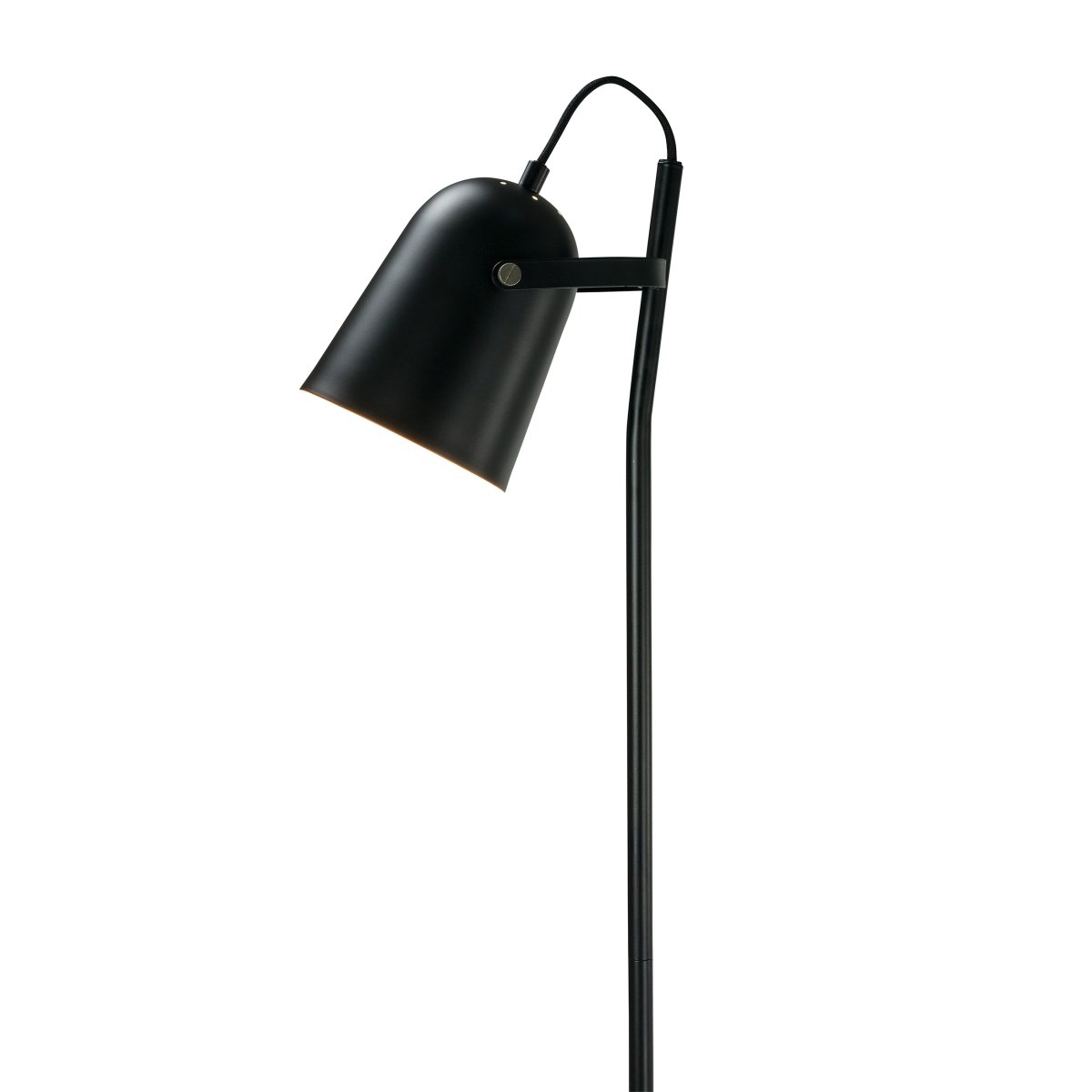 Oslo Schwarz stehlampe Von Dyberg Larsen - Oslo ist eine Lampe, die skandinavisches Design mit Funktionalität verbindet und so für eine harmonische und anspruchsvolle Atmosphäre in Ihrem Zuhause sorgt.