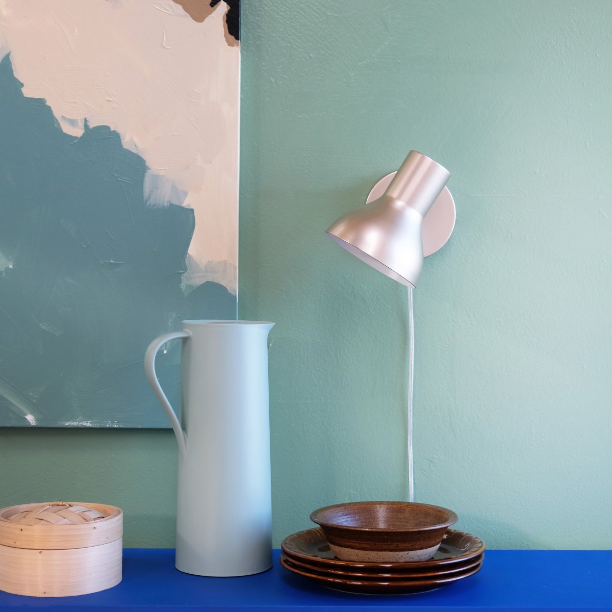 Bob Beige leselampe Von Dyberg Larsen - Bob &auml;r det perfekta valet f&ouml;r det moderna hemmet och kombinerar stilren design med funktionalitet.