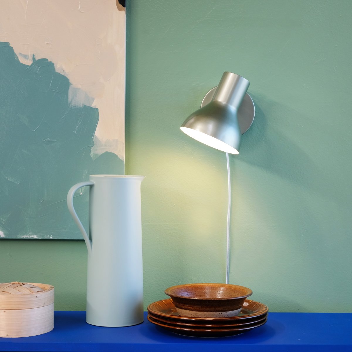 Bob Grün leselampe Von Dyberg Larsen - Bob &auml;r det perfekta valet f&ouml;r det moderna hemmet och kombinerar stilren design med funktionalitet.