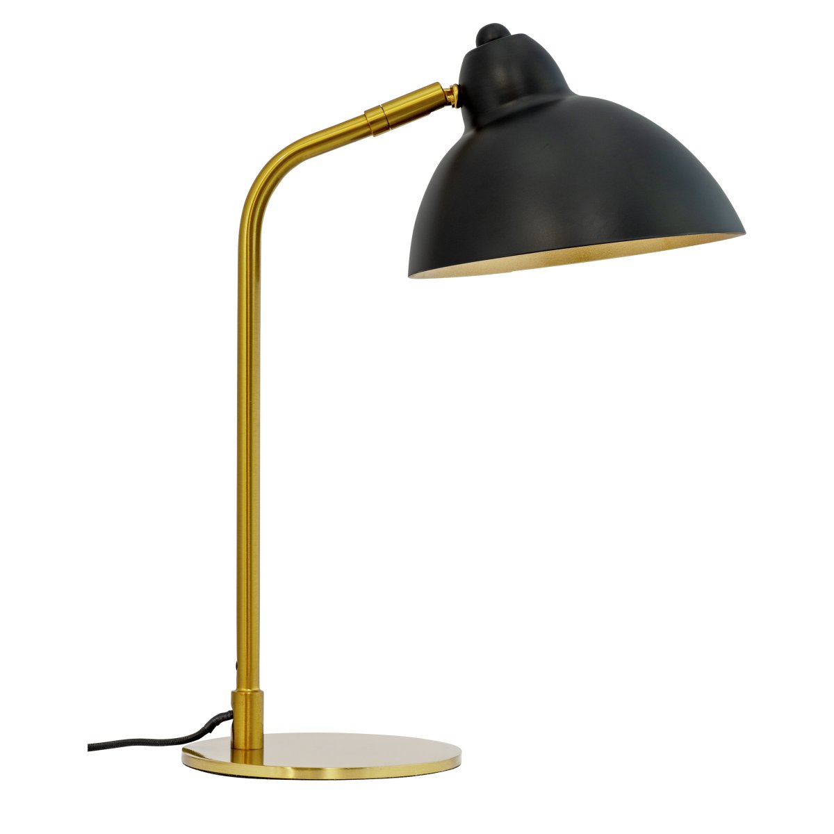 Futura 40cm Messing schreibtischlampe Von Dyberg Larsen - Der elegante Messingsockel und der mattschwarze Schirm der Lampe vermitteln einen luxuriösen und zeitlosen Eindruck, der zu vielen verschiedenen Einrichtungsstilen passt.