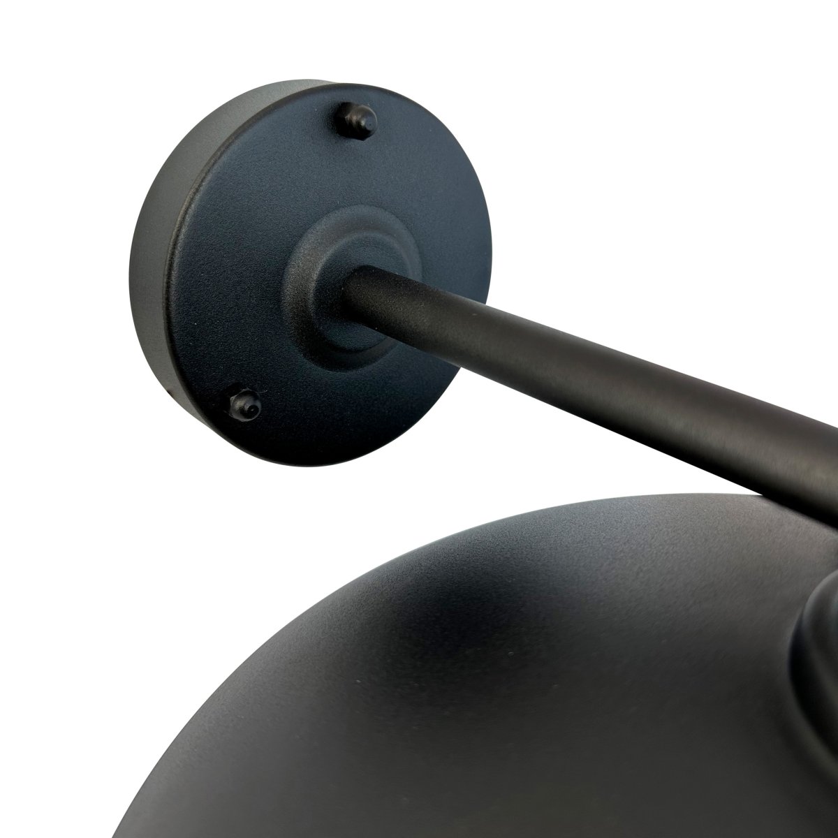 Morph Schwarz außenlampe Von Dyberg Larsen - Schaffen Sie mit der Morph-Außenbeleuchtung aus wunderschönem schwarzem Metall eine einladende Atmosphäre vor Ihrer Haustür.