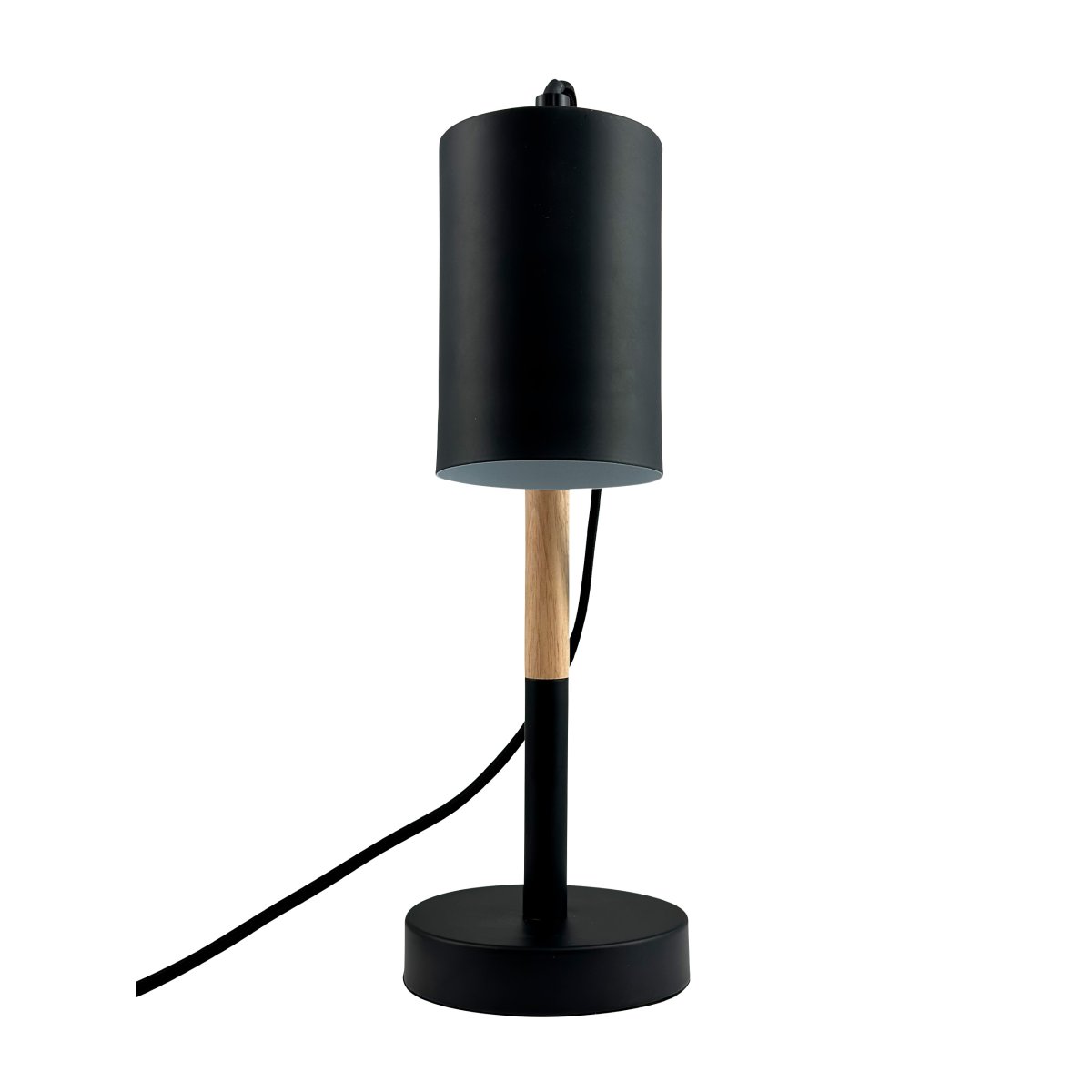 Woody 35cm Schwarz schreibtischlampe Von Dyberg Larsen - Das 1,5 Meter lange Stoffkabel mit praktischem Ein-/Ausschalter macht die Lampe einfach zu bedienen und perfekt für Büroschreibtische und Nachttische.