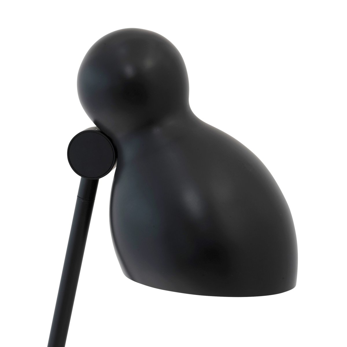 Ludo Schwarz stehlampe Von Dyberg Larsen - Schaffen Sie mit der Ludo-Stehlampe, die vom legendären Ludo-Stück inspiriert ist, eine verspielte Atmosphäre in Ihrem Zuhause.