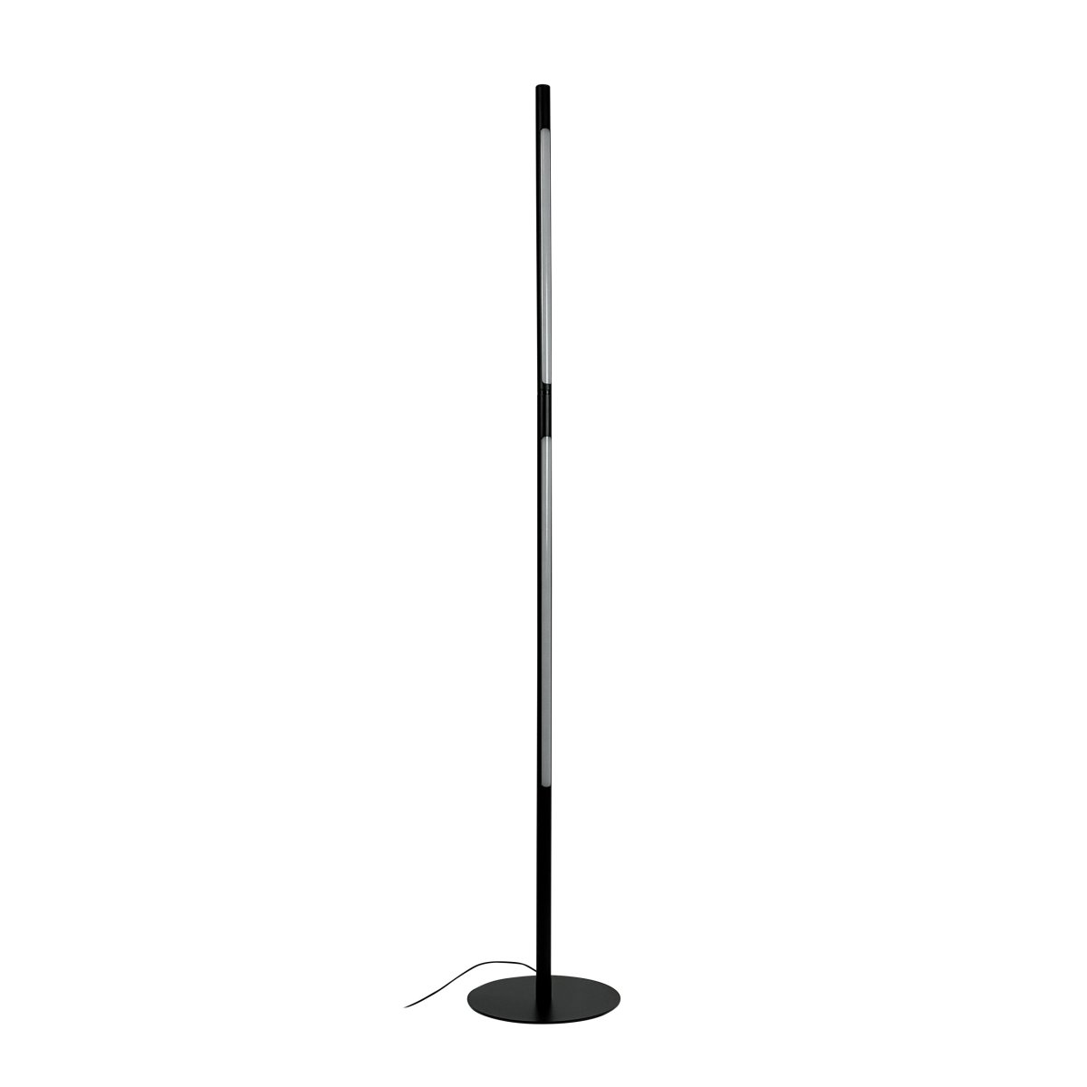 Vagner Schwarz stehlampe Von Dyberg Larsen - Lampan styrs enkelt med en touchfunktion p&aring; toppen, vilket ger en intuitiv och anv&auml;ndarv&auml;nlig upplevelse.