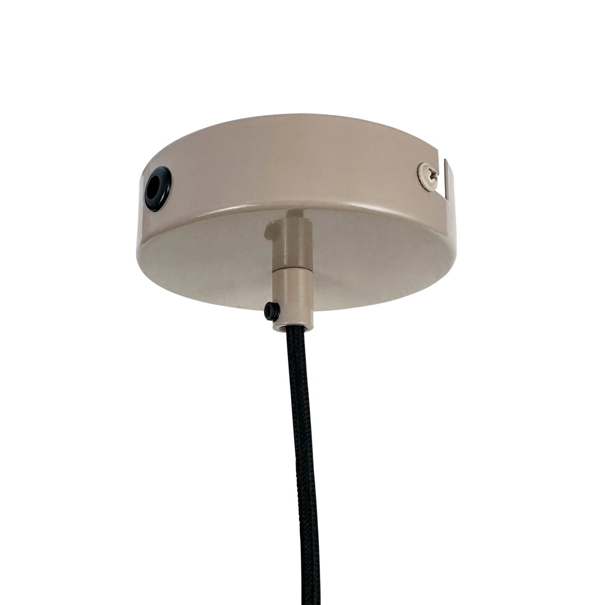 Planet Ø40 Latte hängelampe Von Dyberg Larsen - Die Pendelleuchte Planet aus glänzend beigem Metall strahlt Schlichtheit und Stil in einer Beleuchtungsoption aus.