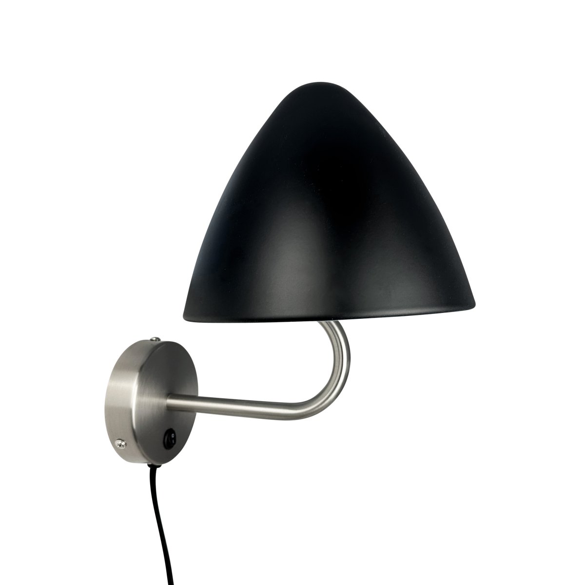 Oulu Ø20 Gebürsteter Stahl wandlampe Von Dyberg Larsen - Der Schirm ist verstellbar und ermöglicht es, das Licht einfach auszurichten und eine angenehme Atmosphäre zu schaffen.