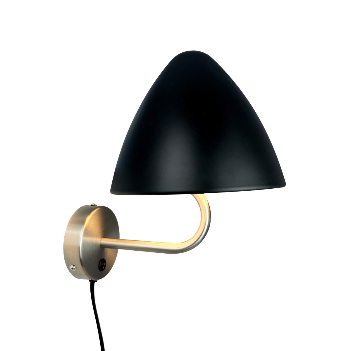 Oulu Ø20 Gebürsteter Stahl wandlampe Von Dyberg Larsen - Der Schirm ist verstellbar und ermöglicht es, das Licht einfach auszurichten und eine angenehme Atmosphäre zu schaffen.