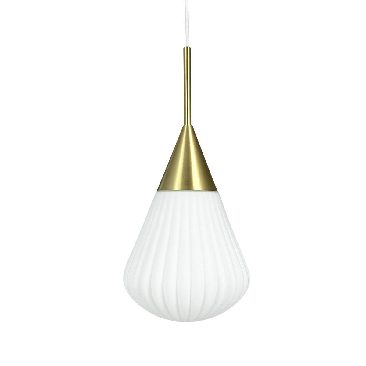 Ballon Ø20 Weiß hängelampe Von Dyberg Larsen - Med sin moderna form och stilrena material &auml;r Ballon Pendant det perfekta valet f&ouml;r den som vill f&ouml;rena ljus och elegans &ndash; en funktionell och tidl&ouml;s designklassiker.