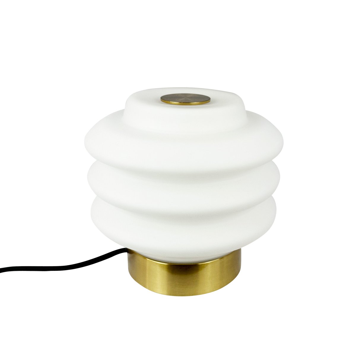 Diva 15cm Messing tischlampe Von Dyberg Larsen - Den elegant designade Diva bordslampan i m&auml;ssing ger en sofistikerad touch till varje hem och &auml;r ett konstverk som tillf&ouml;r liv och sk&ouml;nhet till rummet.