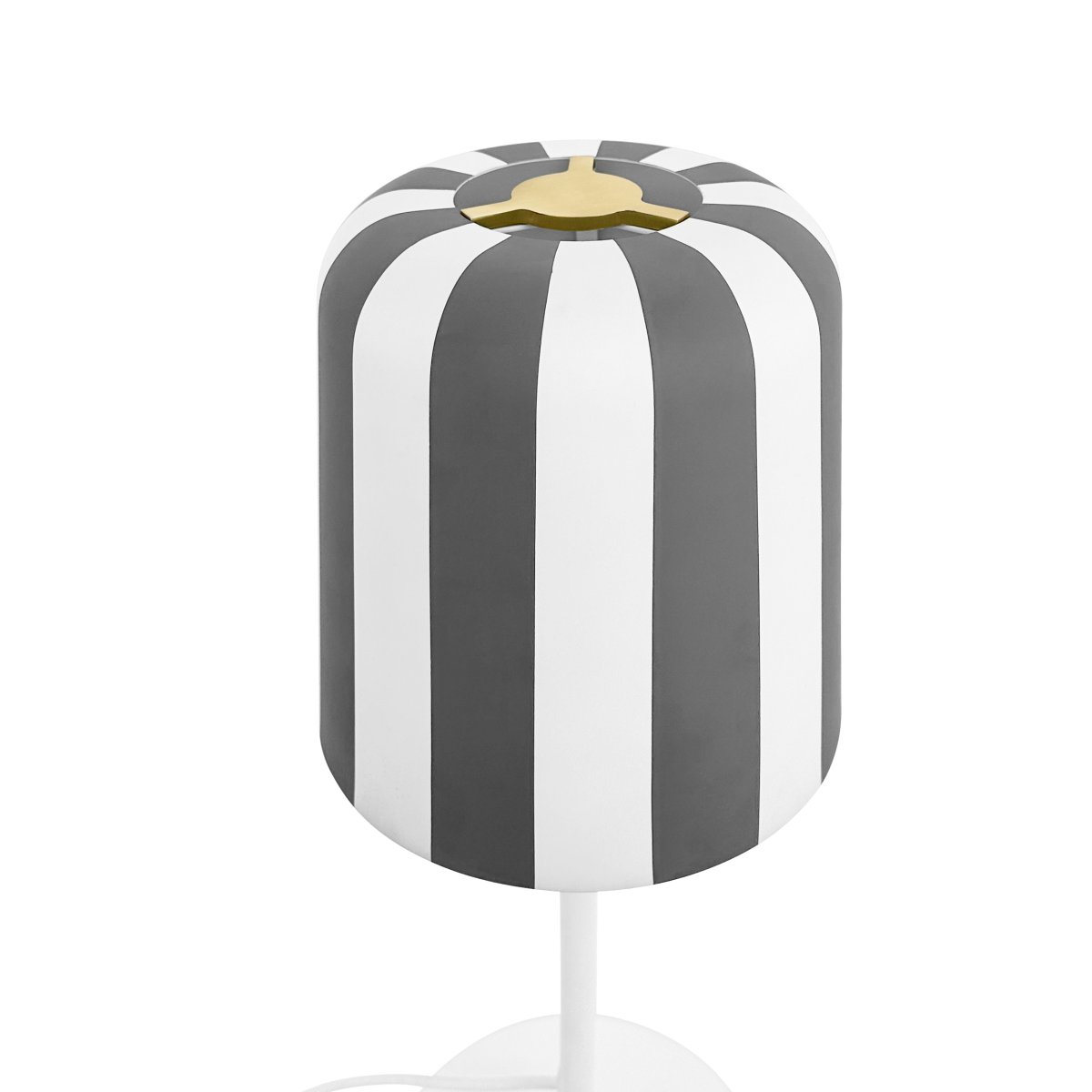 Gry 50cm Grau tischlampe Von Dyberg Larsen - Genom att ta igenk&auml;nnbara m&ouml;nster och s&auml;tta dem i en ny kontext ville hon skapa en lampa som f&aring;r m&auml;nniskor att le och ger en unik visuell upplevelse.