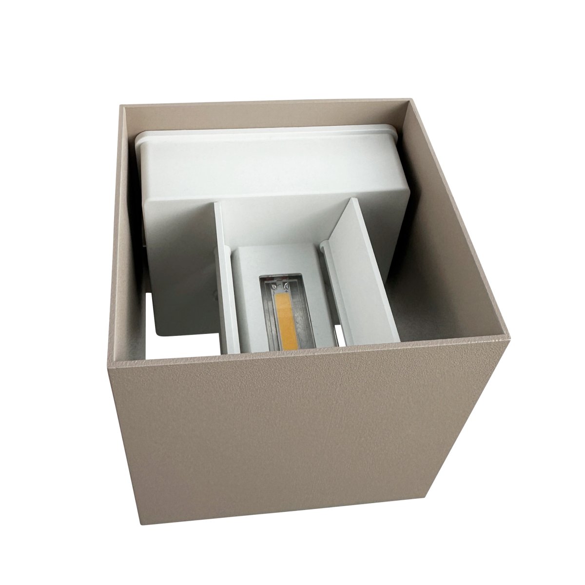 Venus 10cm Beige wandlampe Von Dyberg Larsen - Venus bietet einstellbares Licht, mit dem Sie die Beleuchtung an Ihre Bedürfnisse anpassen können, egal ob Sie mehr Licht nach oben oder unten wünschen.