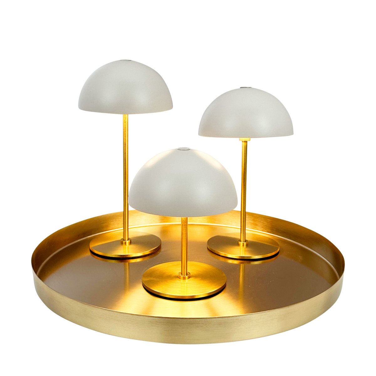 Along set 20cm Beige tragbare Von Dyberg Larsen - Die kabellosen Lampen bestehen aus Messing mit farbigen Metallschirmen und verf&uuml;gen &uuml;ber drei blendfreie Lichtstufen, die f&uuml;r ein sanftes und angenehmes Licht sorgen.