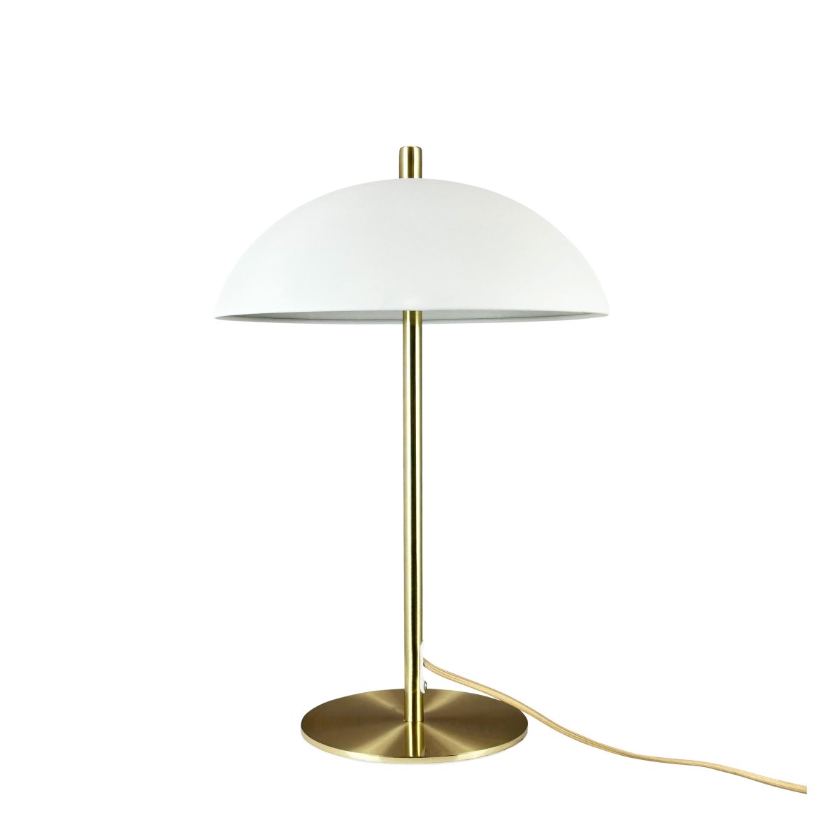 Globus 44cm Messing/Beige tischlampe Von Dyberg Larsen - Die Leuchte wird mit einem 1,6 m langen beigefarbenen Textilkabel, einem Netzschalter und einem Netzstecker geliefert.