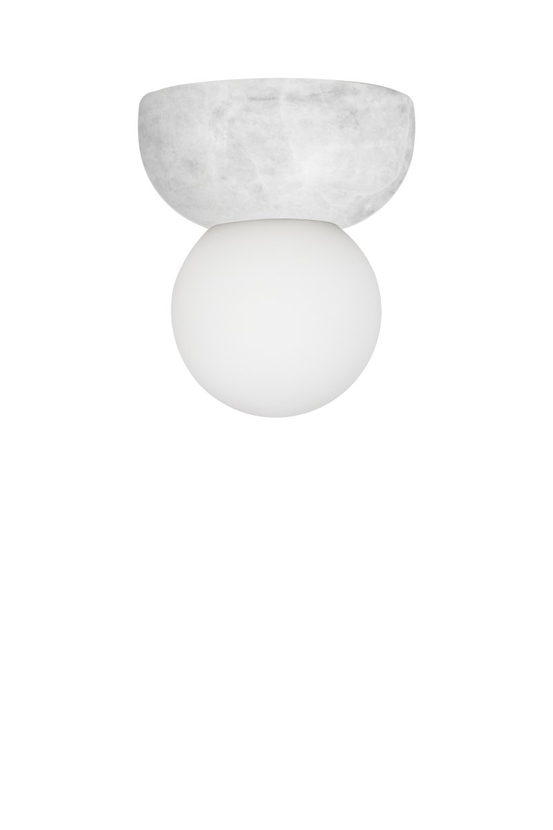 Torrano Ø13 Weißer Marmor badezimmerlampe Von Globen Lighting - Nutzen Sie sie neben dem Spiegel, an der Decke oder kreieren Sie Ihr eigenes, spannendes Arrangement aus mehreren Stücken an der Wand.
