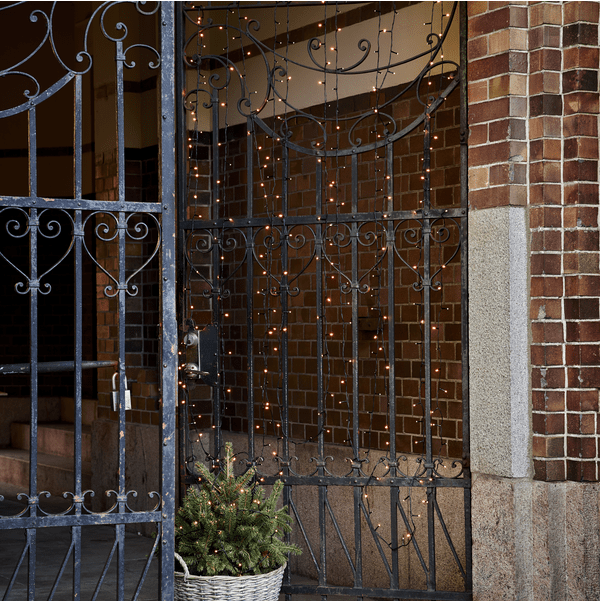 Lichterkette Golden Warm White 25m Schwarz Von Star Trading - Lichterkette mit 360 LED-Lichtern mit wundersch&ouml;nem goldenen Licht.