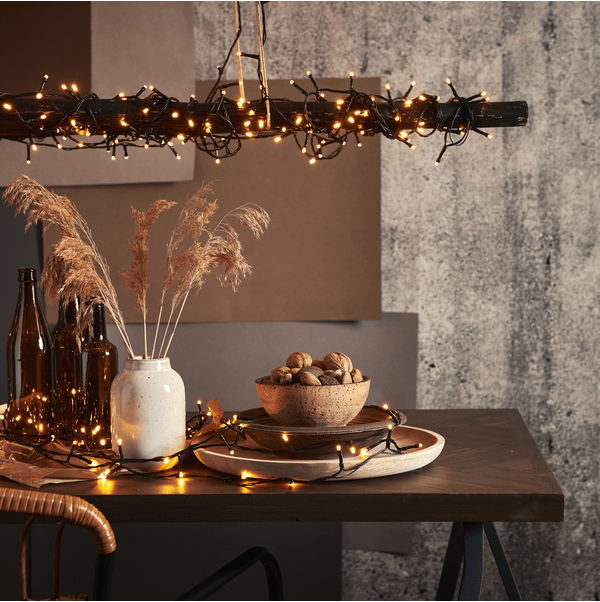 Lichterkette Golden Warm White 24m Schwarz Von Star Trading - Lichterkette mit 1200 LED-Lichtern mit wundersch&ouml;nem goldenen Licht.
