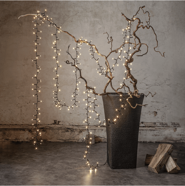 Lichterkette Shiny Warm White 24m Schwarz Von Star Trading - Lichterkette mit 1200 LED-Lichtern mit wundersch&ouml;nem warmwei&szlig;em Licht.