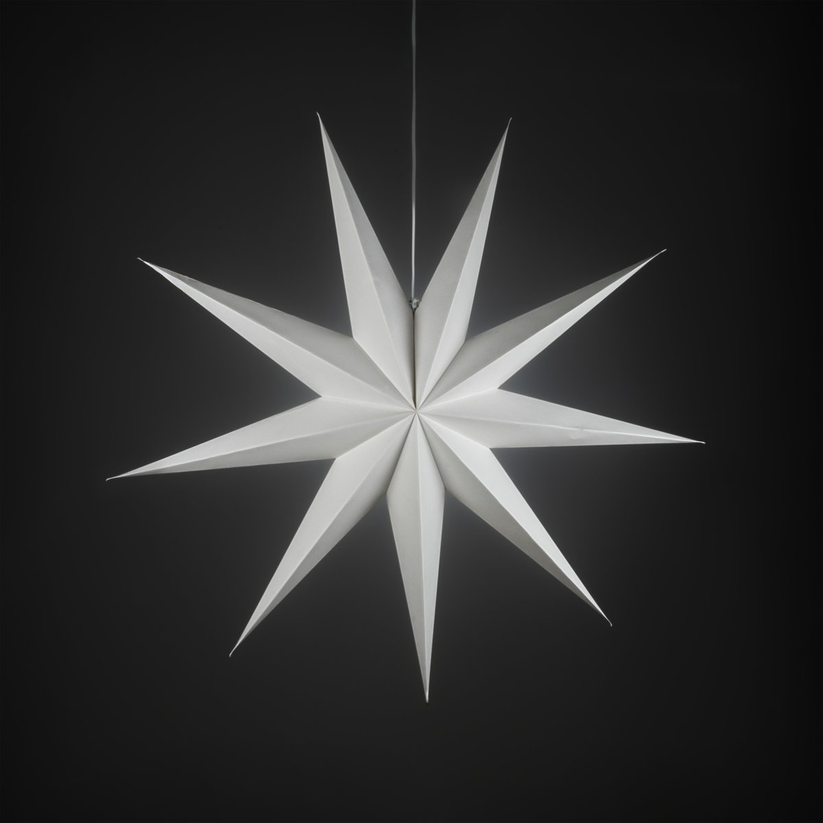 Papierstern Ø115 Weiß Von Konstsmide - Das schlichte, elegante Design verbreitet ein sanftes und angenehmes Licht, das in der Advents- und Weihnachtszeit f&uuml;r eine harmonische Stimmung sorgt.