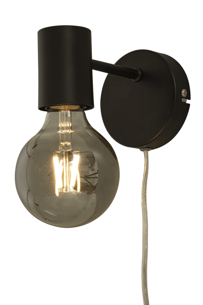 Strict 13cm Schwarz wandlampe Von Aneta Lighting - Die Wandleuchte Strict aus schwarz lackiertem Metall hat ein stilvolles Design, das je nach Anlass leicht variiert werden kann.