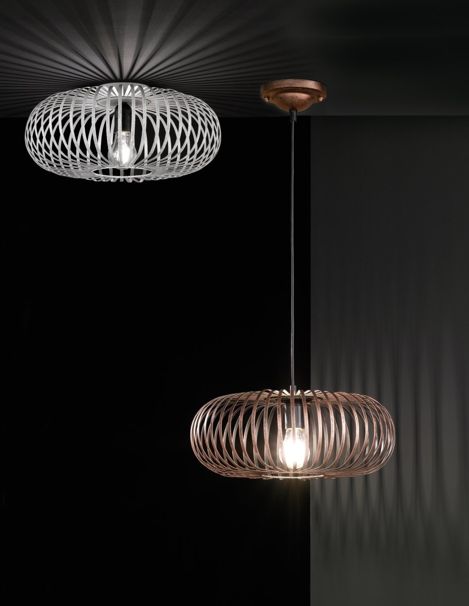 Johann Ø40 Antikes Kupfer deckenleuchte Von Trio Lighting - Die Deckenleuchte JOHANN ist mit ihren mehreren Metallhalterungen, die einen harmonischen Lampenschirm bilden, ein einzigartiges Designobjekt.