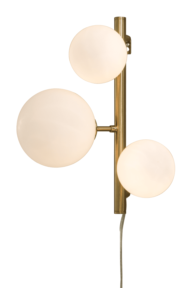 Molekyl 36cm Mattes Messing wandlampe Von Aneta Lighting - Die unterschiedlich großen Schirme verleihen der Leuchte eine verspielte und dekorative Note.