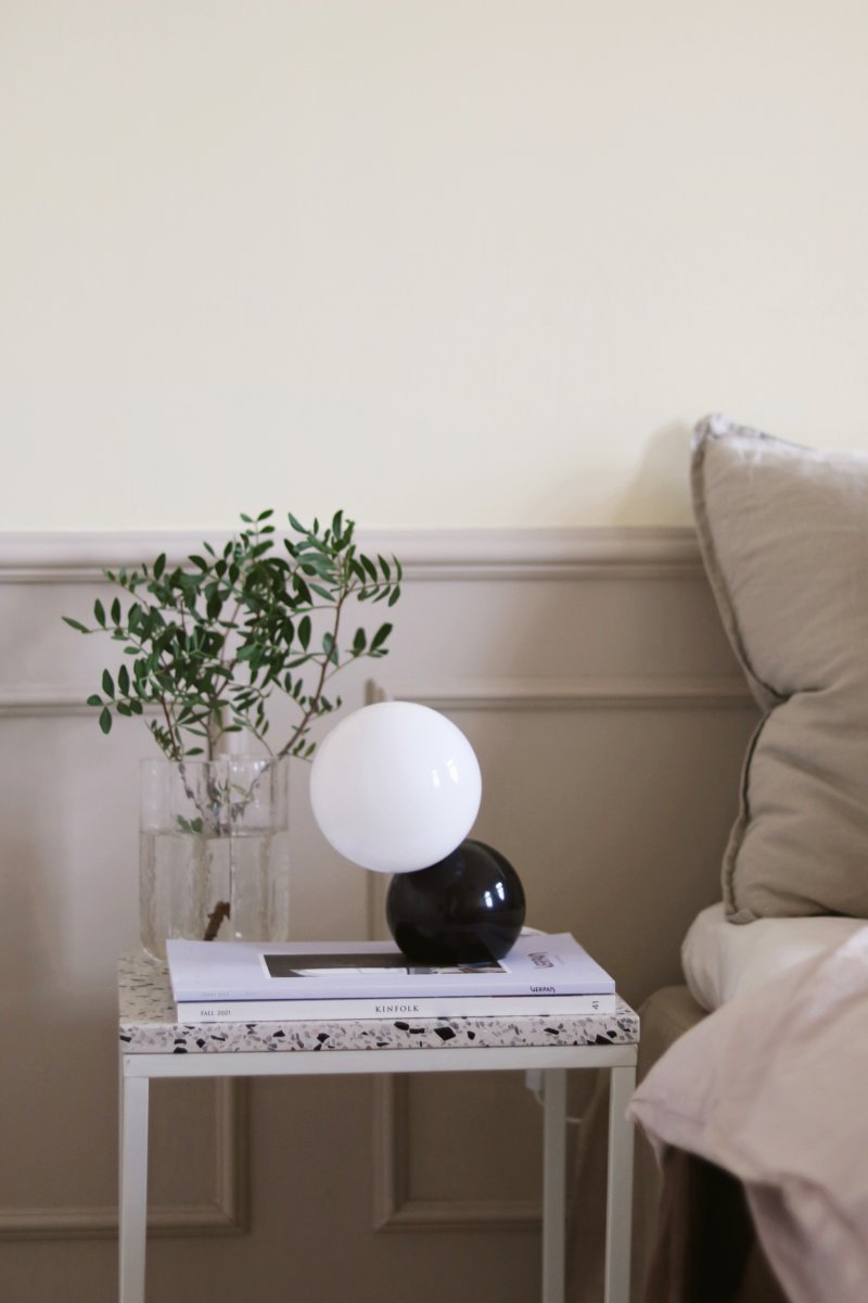 Ripley 17cm Schwarz tischlampe Von Globen Lighting - Das 2 m lange Kabel mit Netzschalter und Stecker ist im Lieferumfang enthalten.