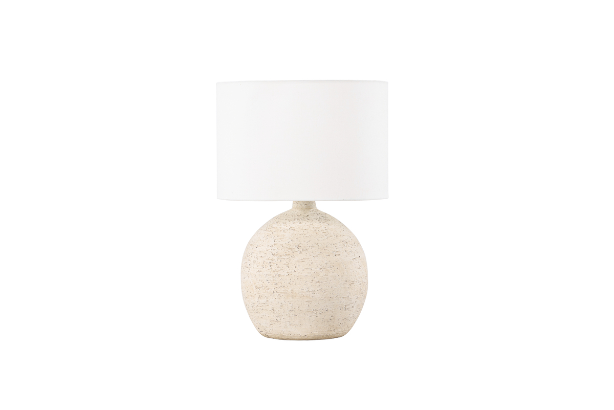Tjörn 60cm Beige tischlampe Von Venture Design - Die zeitlose Kombination aus Terrakotta und Wei&szlig; macht Tj&oslash;rn zu einer vielseitigen Lampe, die sowohl in moderne als auch in traditionelle Einrichtungen perfekt passt.