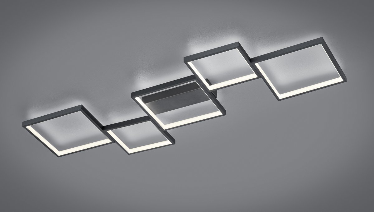 Sorrento 120cm Schwarz deckenleuchte Von Trio Lighting - Die Deckenleuchte SORRENTO zieht mit ihrem au&szlig;ergew&ouml;hnlichen und modernen Design alle Blicke auf sich und erg&auml;nzt jeden modernen Wohnraum, egal ob ein- oder ausgeschaltet.