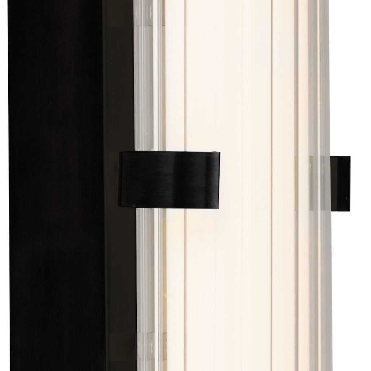 Clamp 63cm Schwarz badezimmerlampe Von Searchlight - Eine Kombination aus Form und Funktion, die eine luxuriöse Atmosphäre in Ihrem Badezimmer schafft.