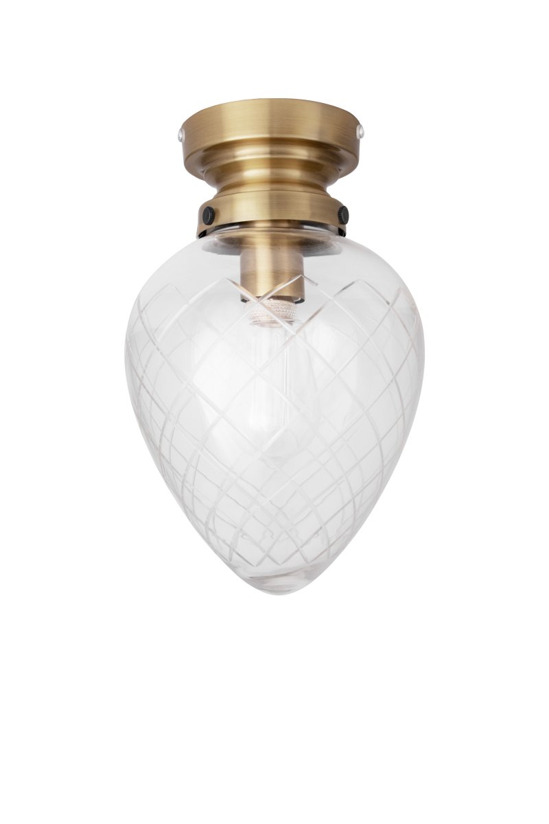 Juni Ø20 Altmessing/transparent badezimmerlampe Von Globen Lighting - Juni mit ihrem wundersch&ouml;nen geschliffenen Glas und dem Metallschirm versetzt Sie zur&uuml;ck in die Zeit des fr&uuml;hen 20.