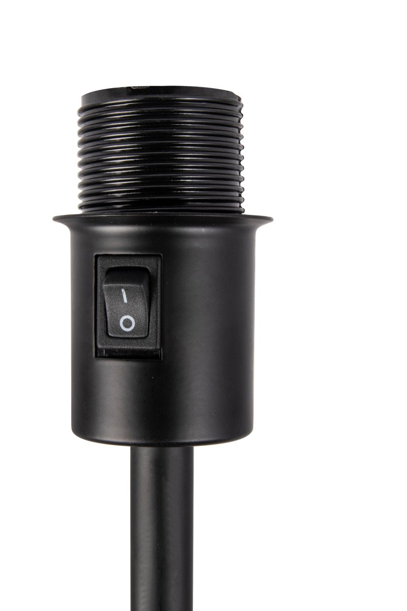 Matisse Weiß stehlampe Von Globen Lighting - Matisse hat einen plissierten wei&szlig;en Textilschirm und ist mit einer passenden plissierten Metallspitze verziert.