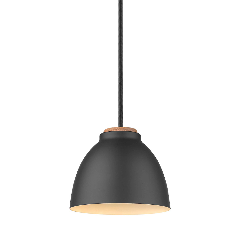 Nivå Ø14 Schwarz hängelampe Von Halo Design - Ebene&aring; &Auml; ist eine stilvolle und minimalistische Deckenleuchte, die Ihrem Zuhause einen modernen Touch verleiht.