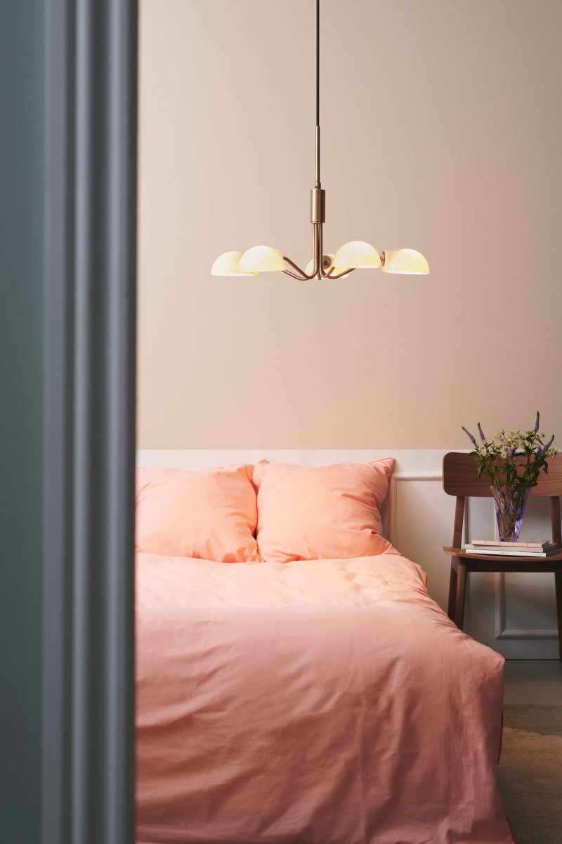 Kjøbenhavn Ø50 Antikes Messing hängelampe Von Halo Design - Mit seinem ausgewogenen Design und seinem exklusiven Ausdruck wird Kj&oslash;benhavn zu einer sch&ouml;nen und funktionalen Lichtquelle in Ihrem Zuhause.