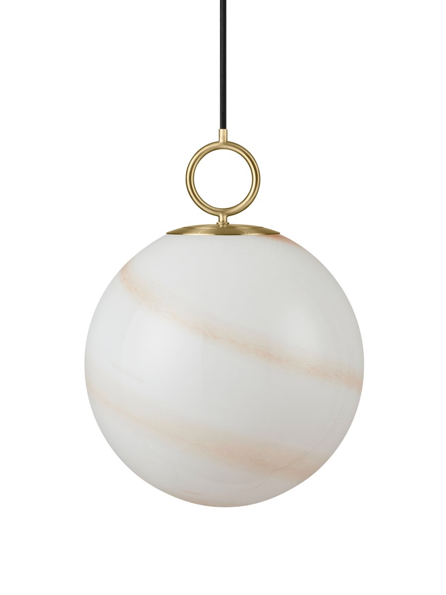 Stockholm Ø30 Braun hängelampe Von Halo Design - Stockholm ist nicht nur eine Lampe, sondern ein stilvolles Einrichtungsdetail, das Ihrem Zuhause eine exklusive Note verleiht.