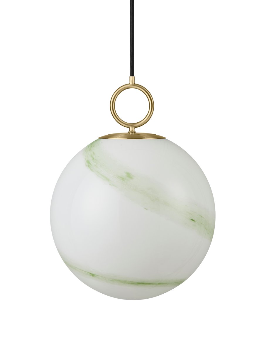 Stockholm Ø30 Grün hängelampe Von Halo Design - Stockholm ist nicht nur eine Lampe, sondern ein stilvolles Einrichtungsdetail, das Ihrem Zuhause eine exklusive Note verleiht.