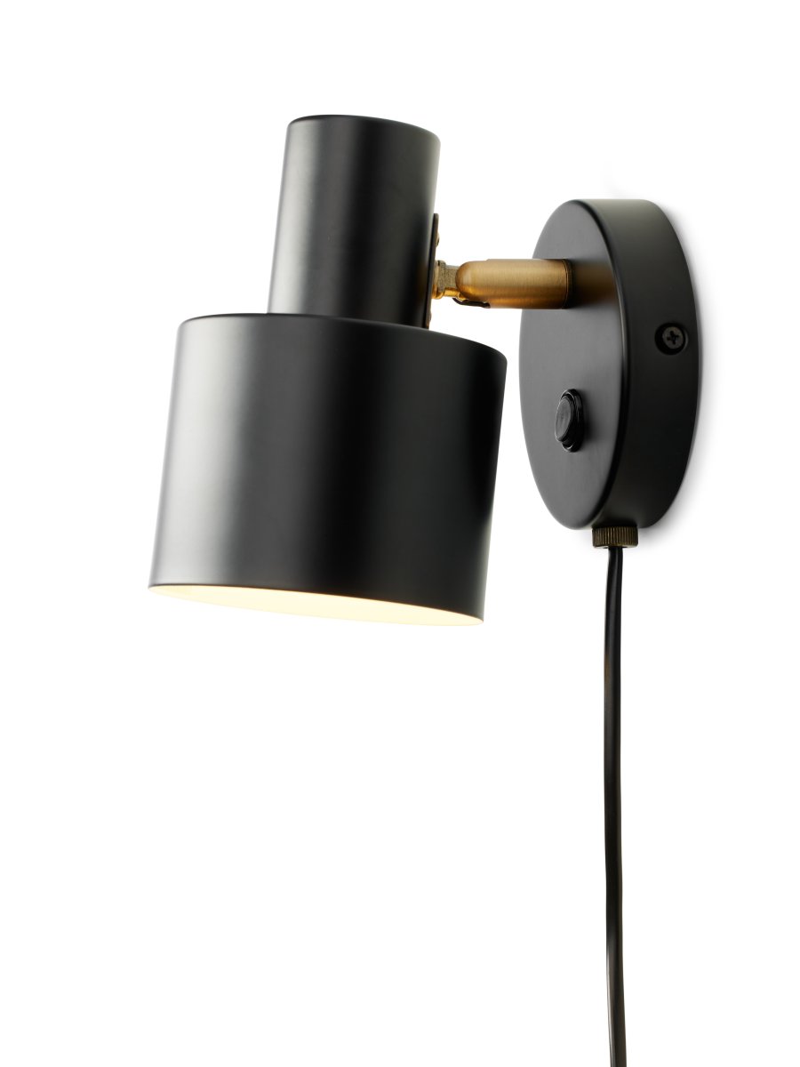 Vogue Schwarz leselampe Von Halo Design - Vogue ist die stilvolle Wahl für alle, die eine Lampe suchen, die sowohl das Interieur aufwertet als auch einen praktischen Zweck erfüllt.