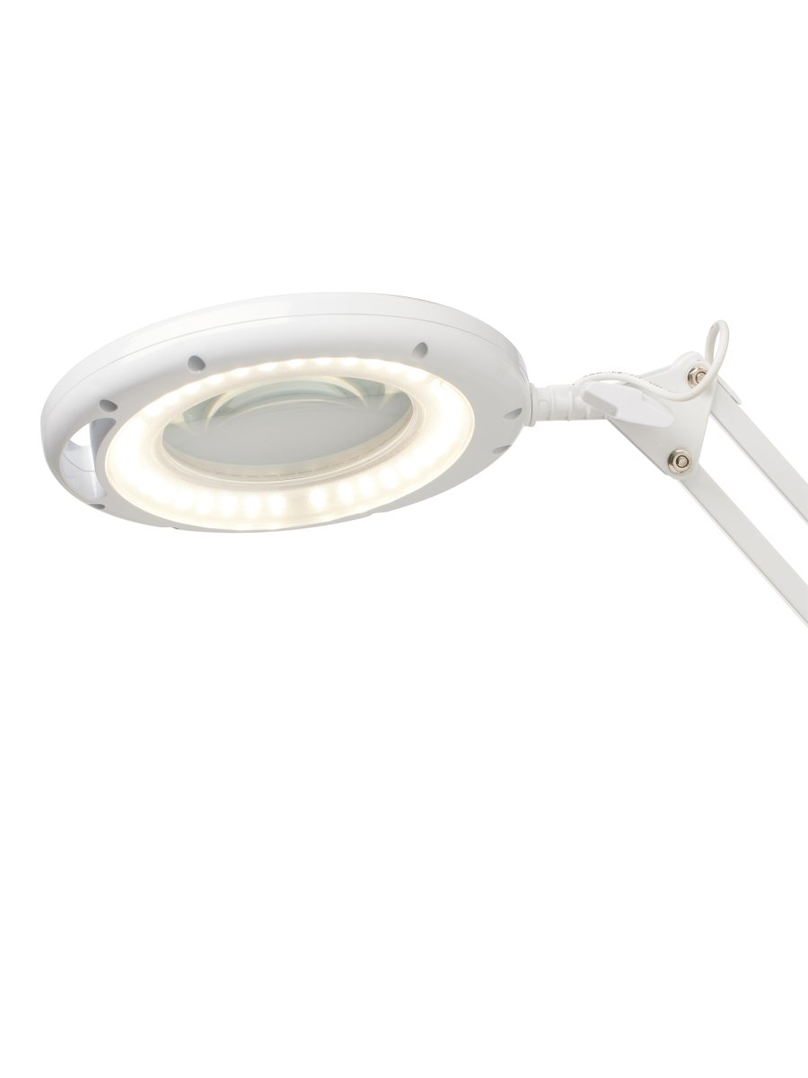 Magni Archi Weiß klemmlampe Von Halo Design - Magni ist eine praktische Schreibtischlampe, die Sie mit der Klemme einfach an der Tischkante befestigen können.