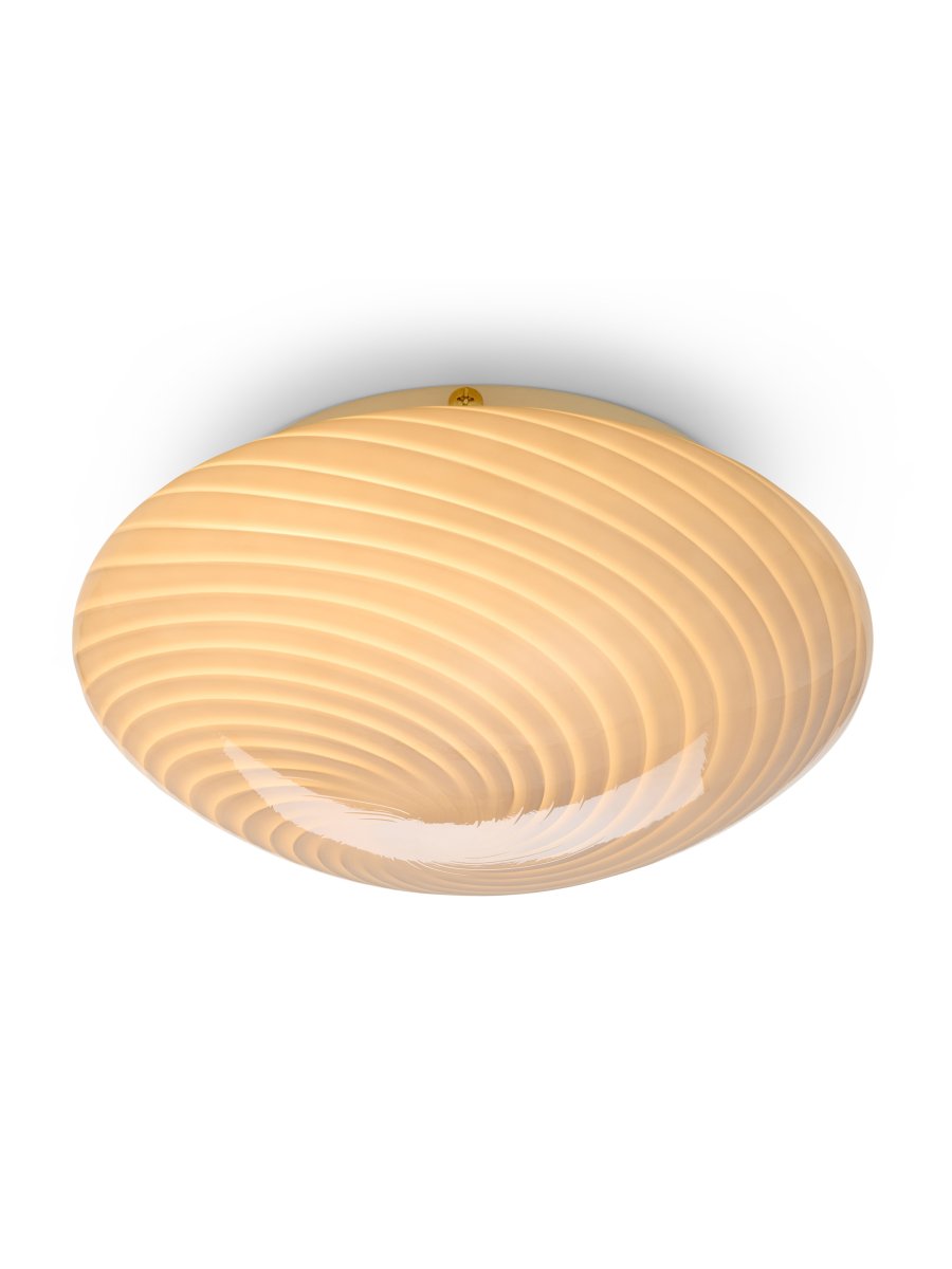 Candy Ø30 Grau deckenleuchte Von Halo Design - Das Glas spendet ein sanftes und angenehmes Licht, das eine warme und einladende Atmosphäre schafft.